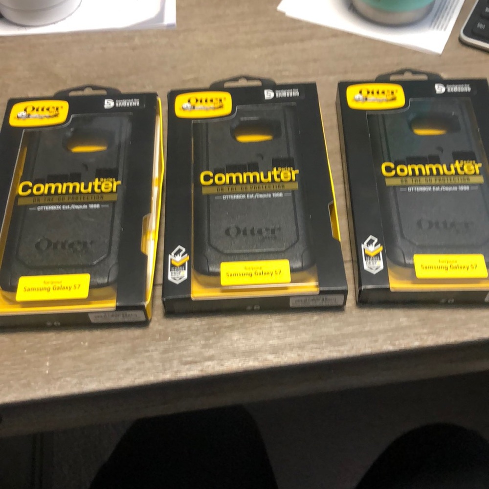 NWT!! Otter Box Case for Samsung galaxy S7. Black